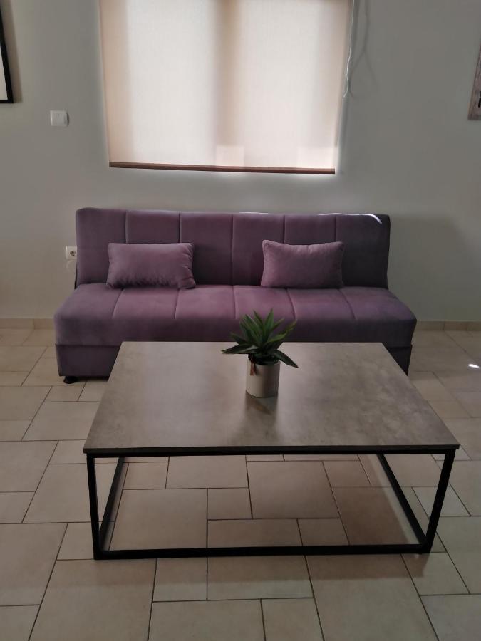 Hommie Apartment Amaliada Exterior photo
